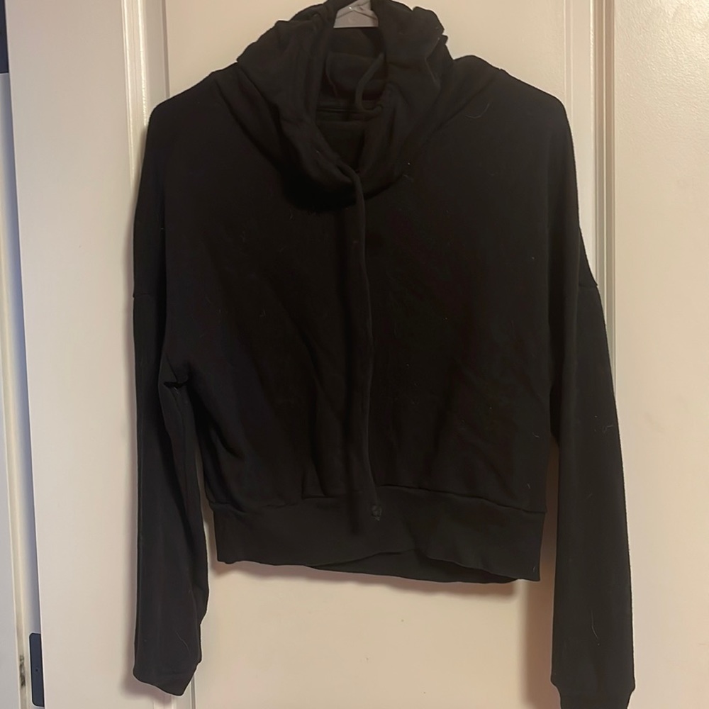 black SO lounge pullover